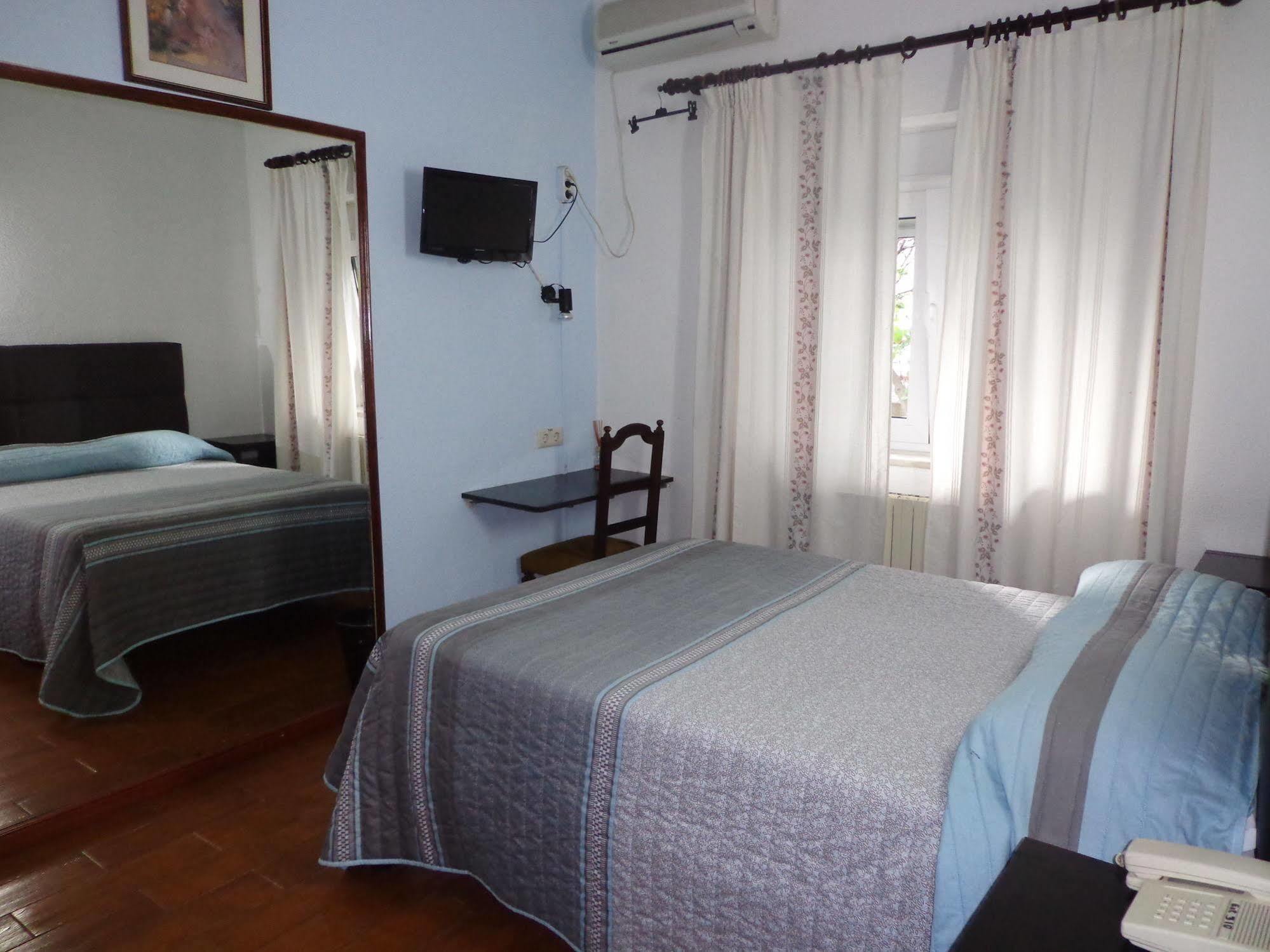 Hotel 4 Estacoes ชาเวส ภายนอก รูปภาพ